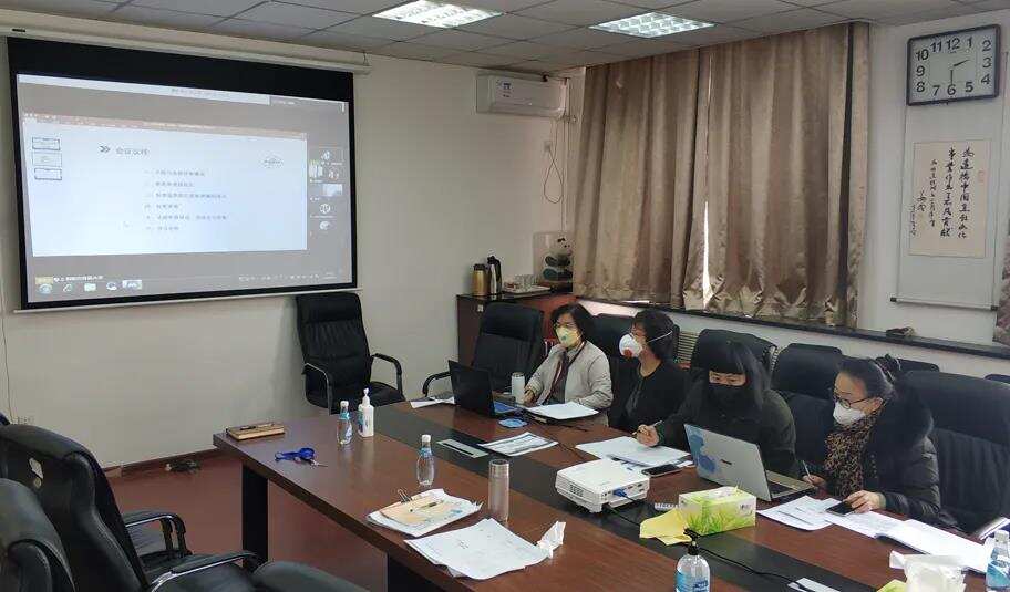 国策智库专家李德伟先生祝贺《中餐分餐制、公筷制、双筷制服务规范》团体标准审定会顺利召开